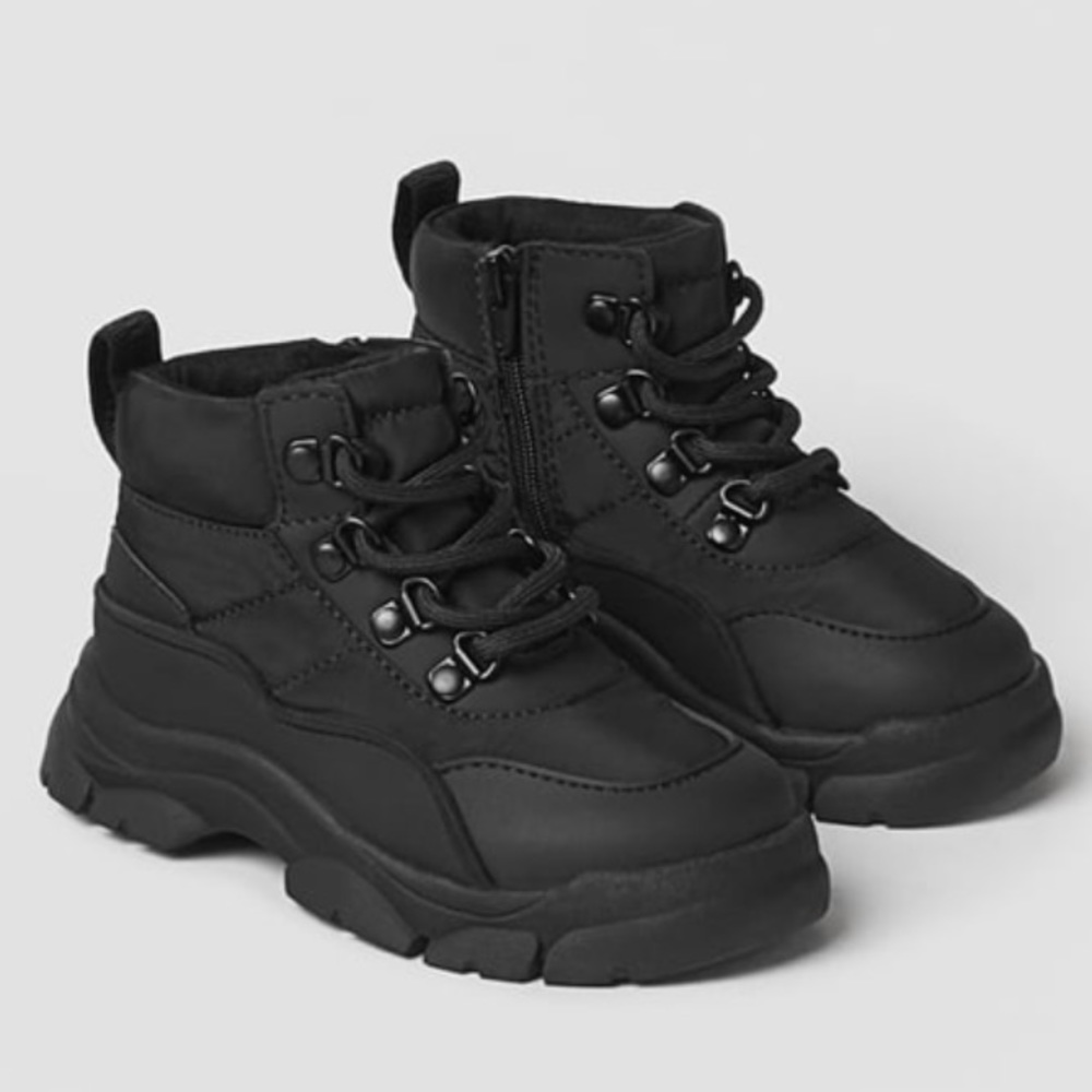 NWT Zara Kids Hiking Boots - Size 10.5
